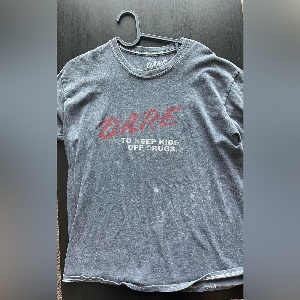 Forever 21 DARE graphic tee